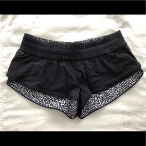 Lululemon reversible shorty shorts